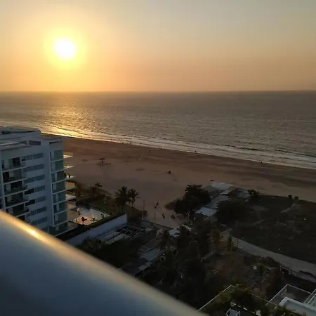 Apartamento Precioso Apto, Lujoso Condo, Vista Y Salida Al Mar