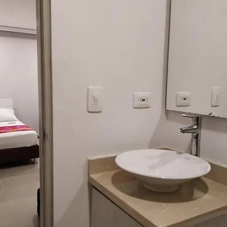 Apartamento Precioso Apto, Lujoso Condo, Vista Y Salida Al Mar *